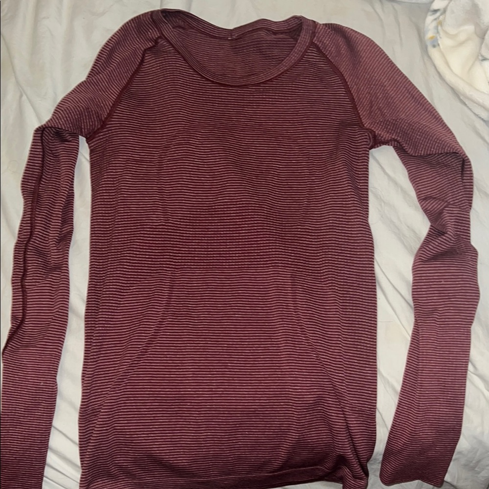 Lululemon Swiftly long sleeve maroon